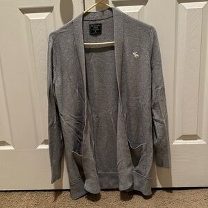 Women’s Abercrombie & Fitch gray Cardigan size Medium